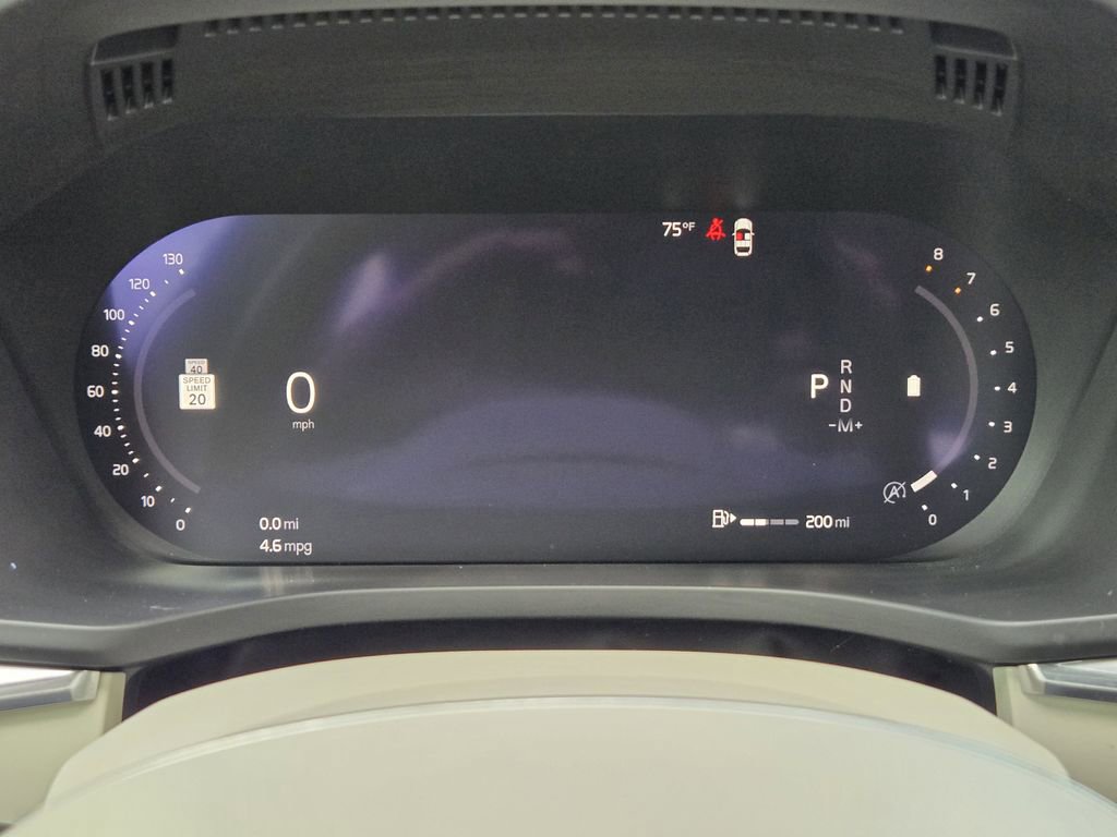 Used 2024 Volvo XC60 B5 Plus AWD/4WD image 12