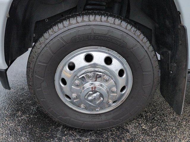 Used 2024 RAM 3500 Big Horn w/ Sport Appearance Package AWD/4WD image 11