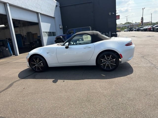 New 2026 MAZDA MX-5 Miata Grand Touring w/ Weather Package RWD image 19