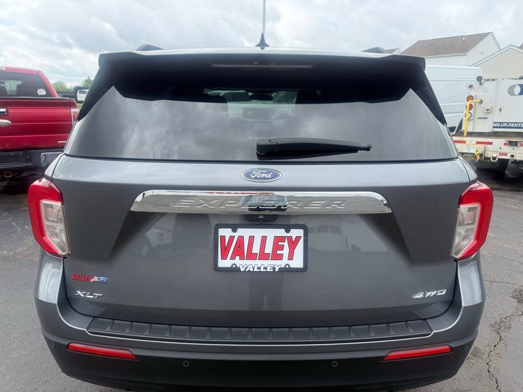 Certified 2024 Ford Explorer XLT AWD/4WD image 10