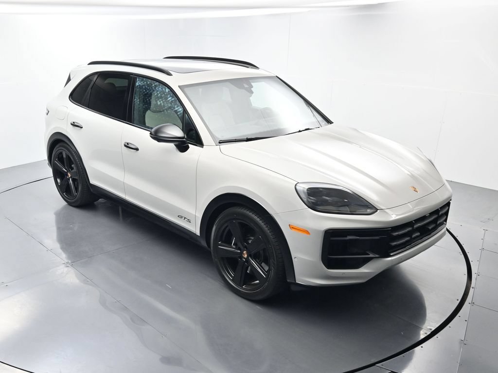 Certified 2026 Porsche Cayenne GTS AWD/4WD image 43