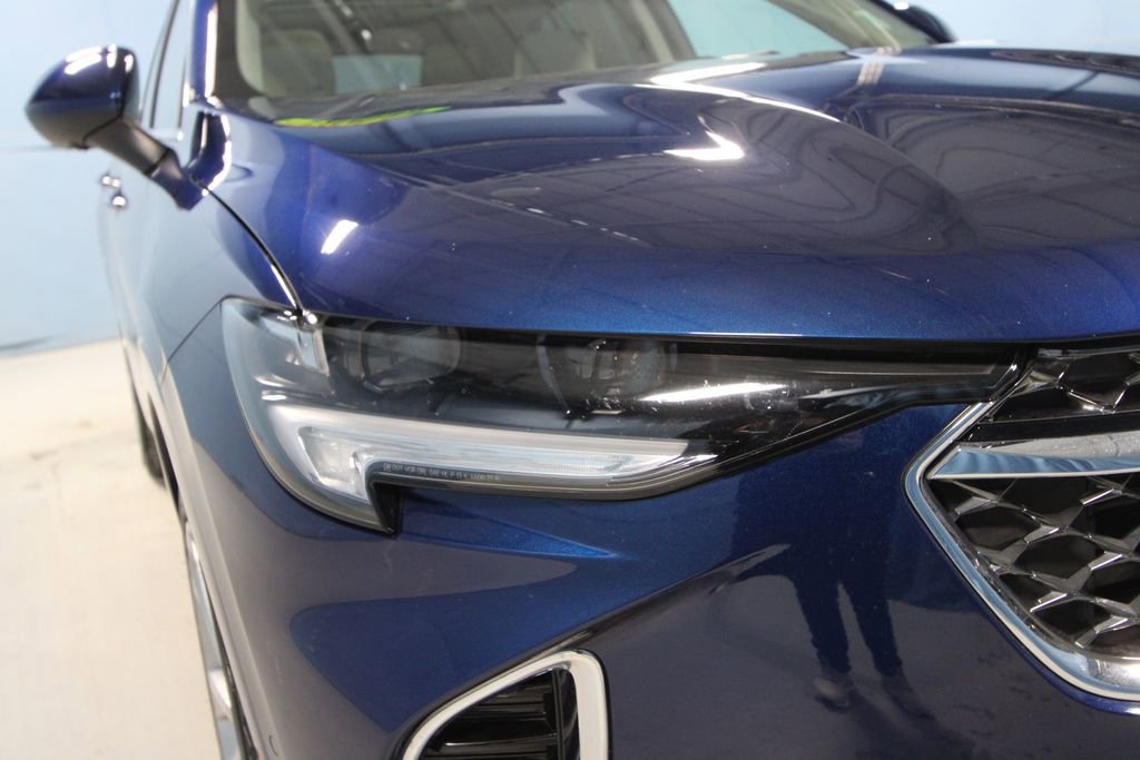 Used 2023 Buick Envision Avenir image 36