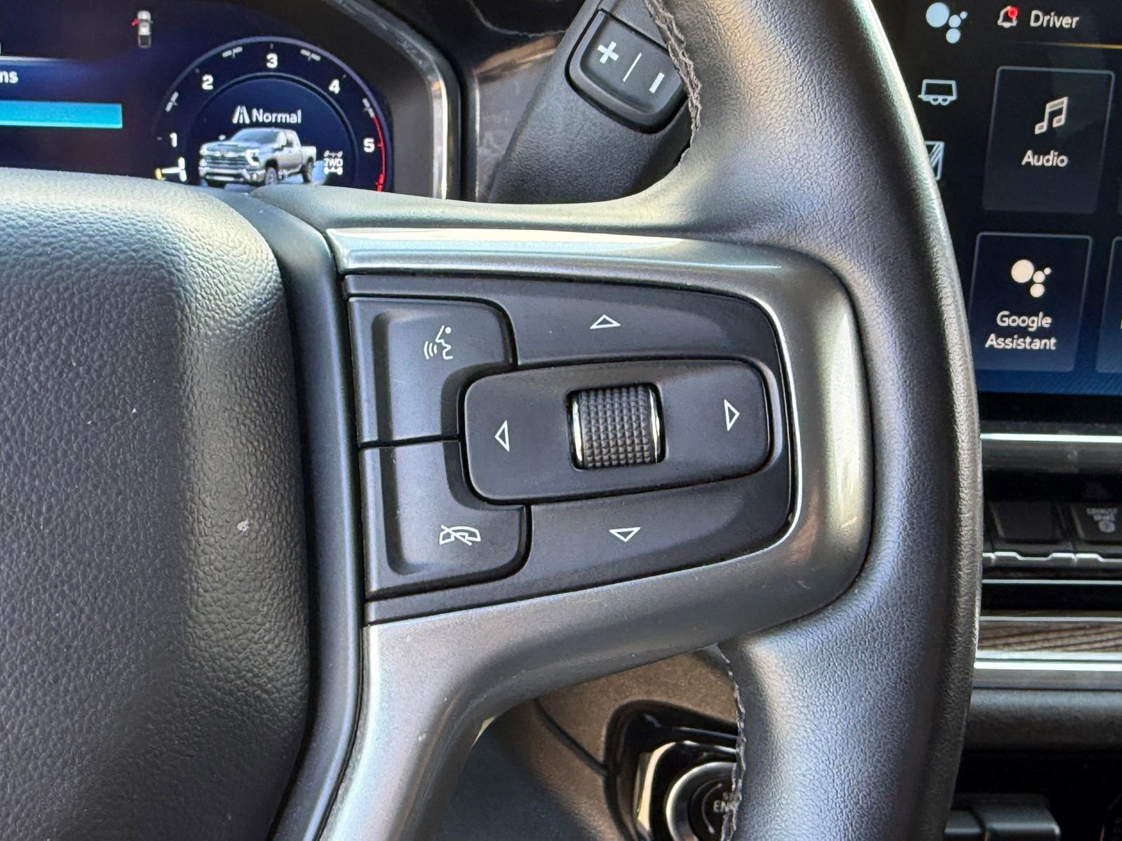 Used 2024 Chevrolet Silverado 2500 LT AWD/4WD image 30