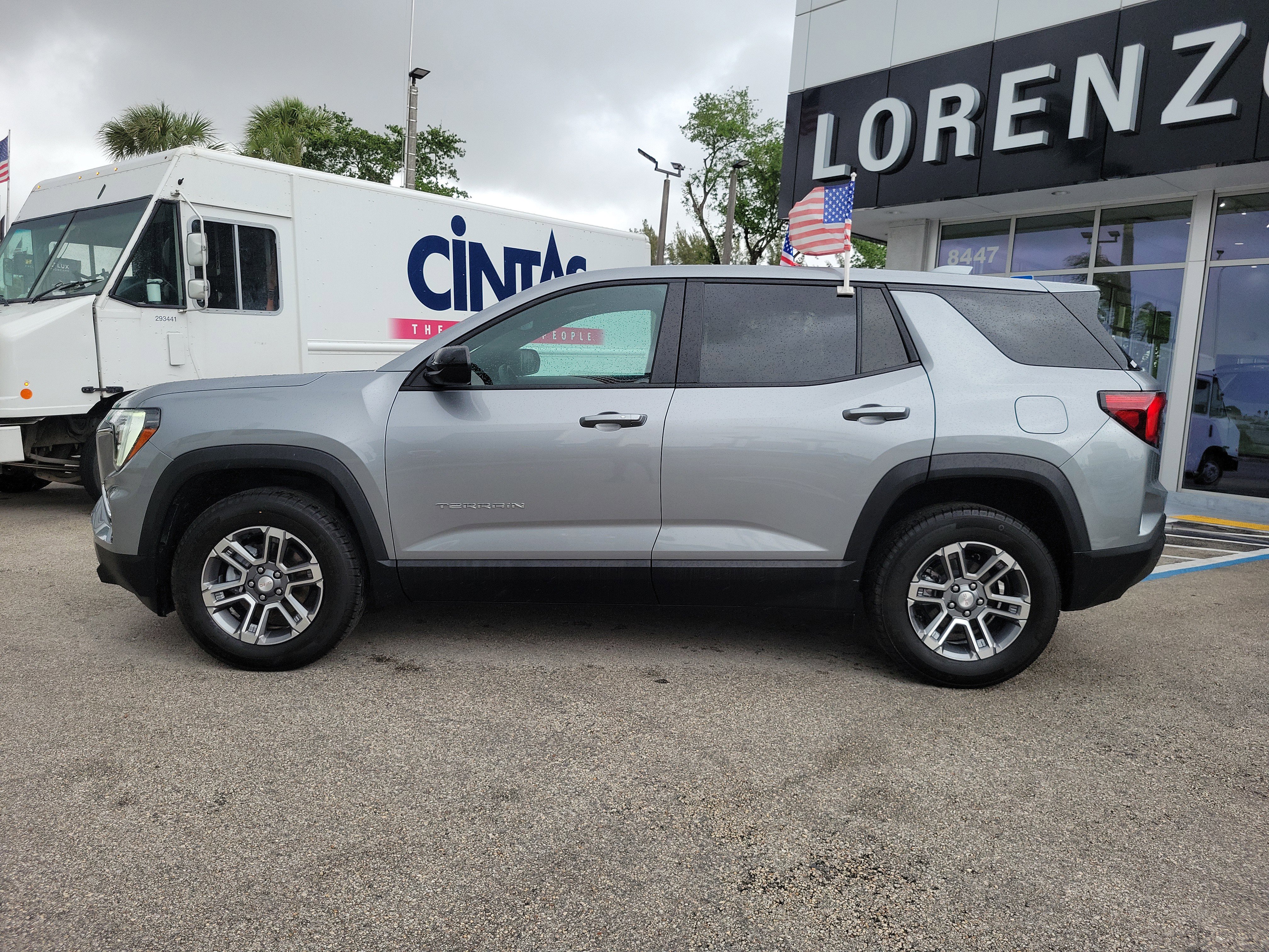 Used 2026 GMC Terrain Elevation image 8