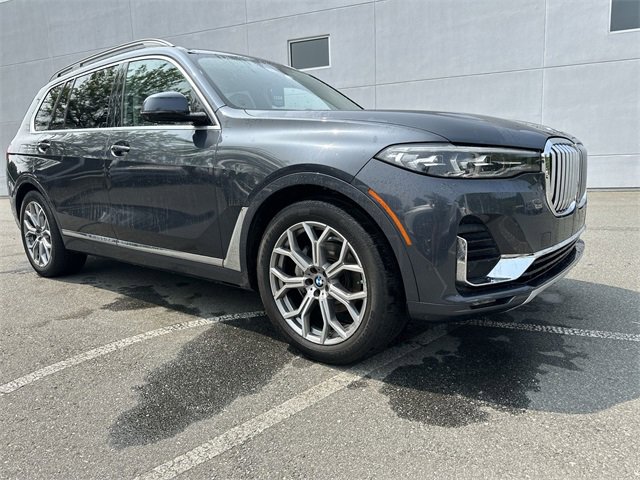 Used 2022 BMW X7 xDrive40i w/ Premium Package image 3