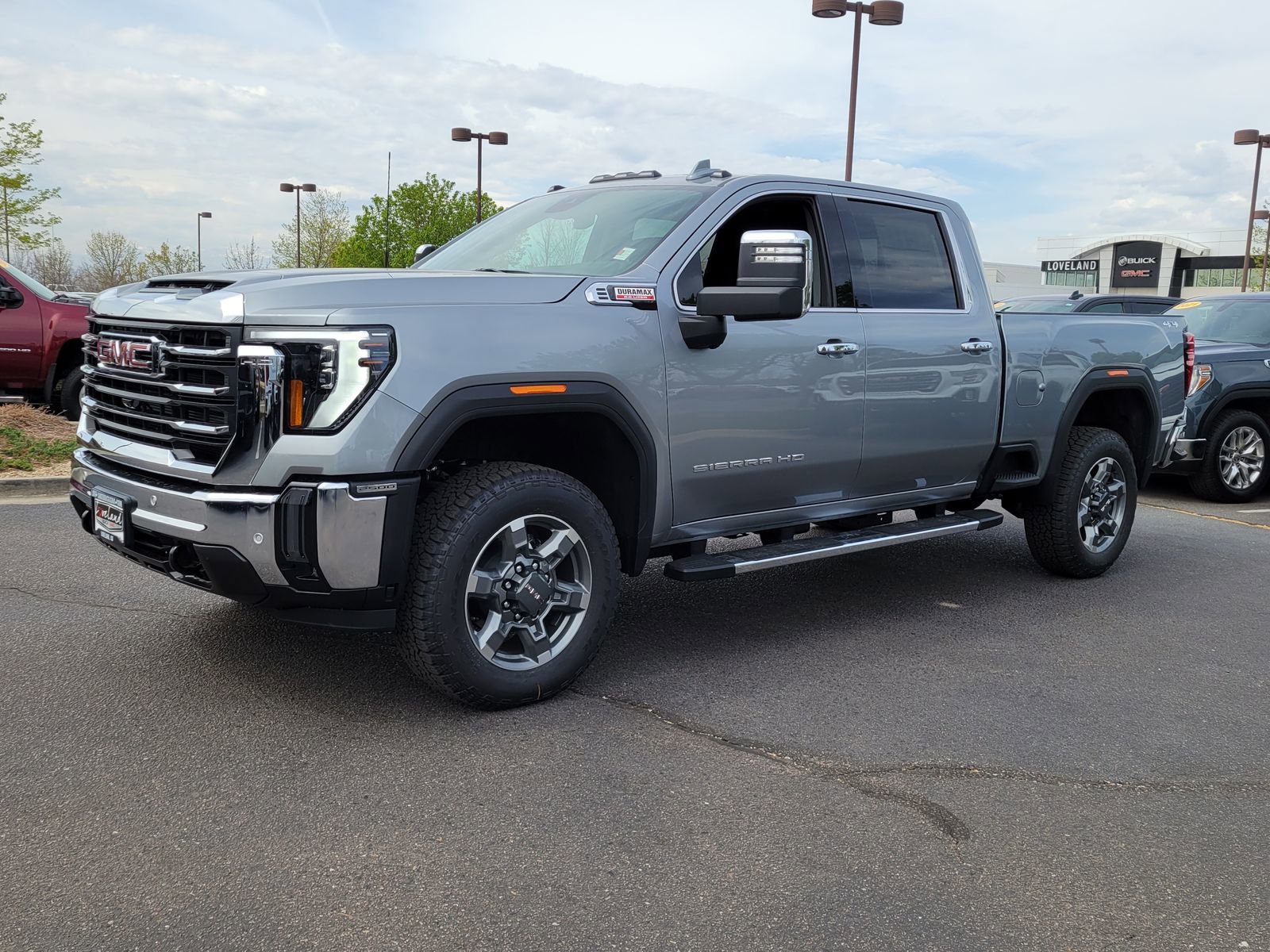 New 2026 GMC Sierra 2500 SLT w/ SLT Premium Package AWD/4WD image 4