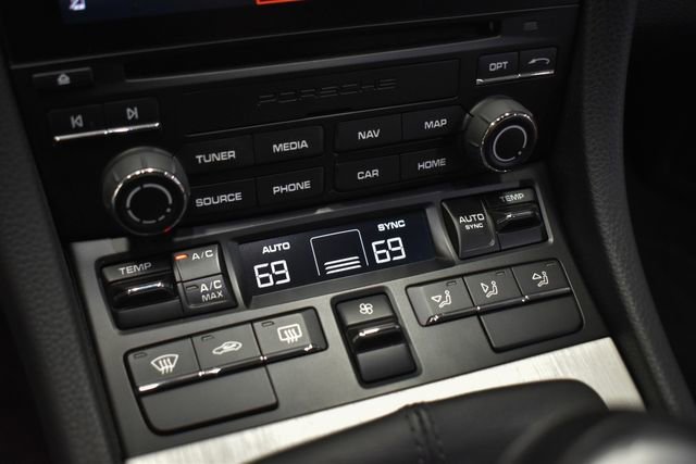 Used 2022 Porsche 718 Cayman GT4 RWD image 18