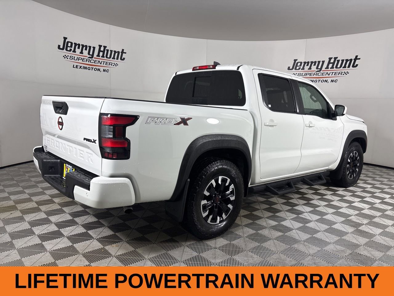 Used 2024 Nissan Frontier Pro-X w/ Technology Package image 5