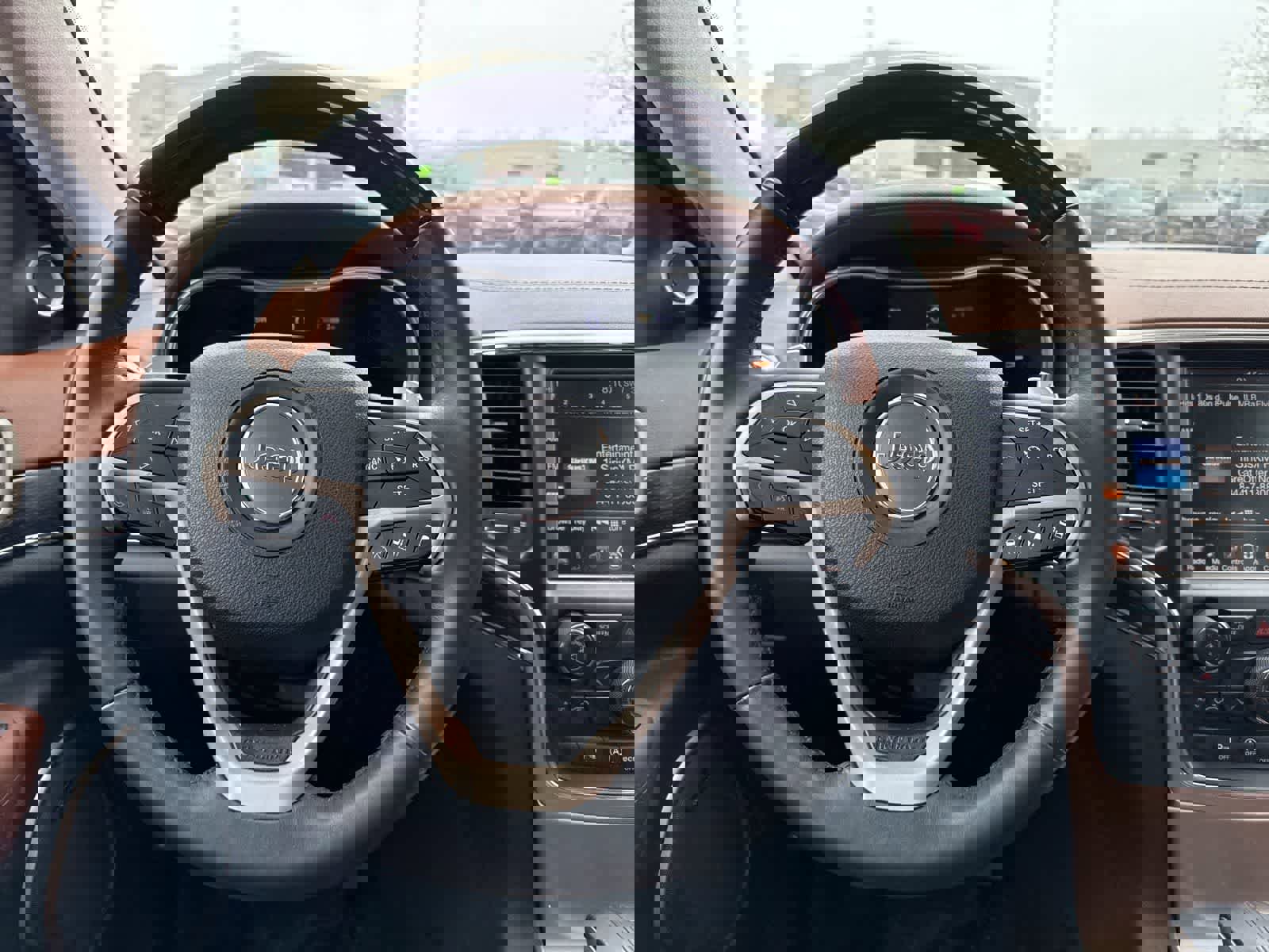 Used 2016 Jeep Grand Cherokee Summit image 20