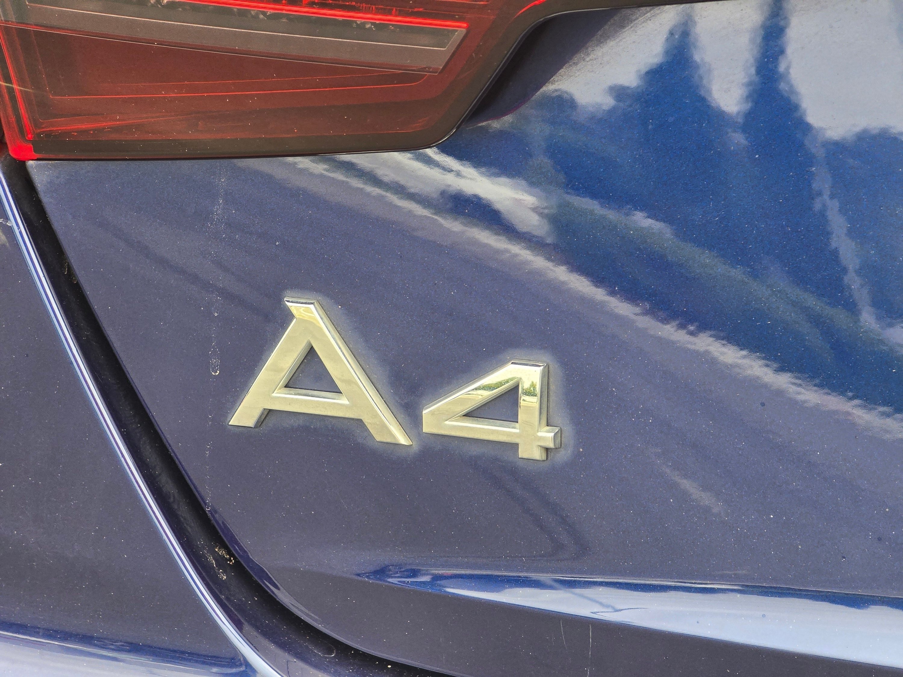 Used 2023 Audi A4 2.0T Premium Plus w/ Premium Plus Package AWD/4WD image 32