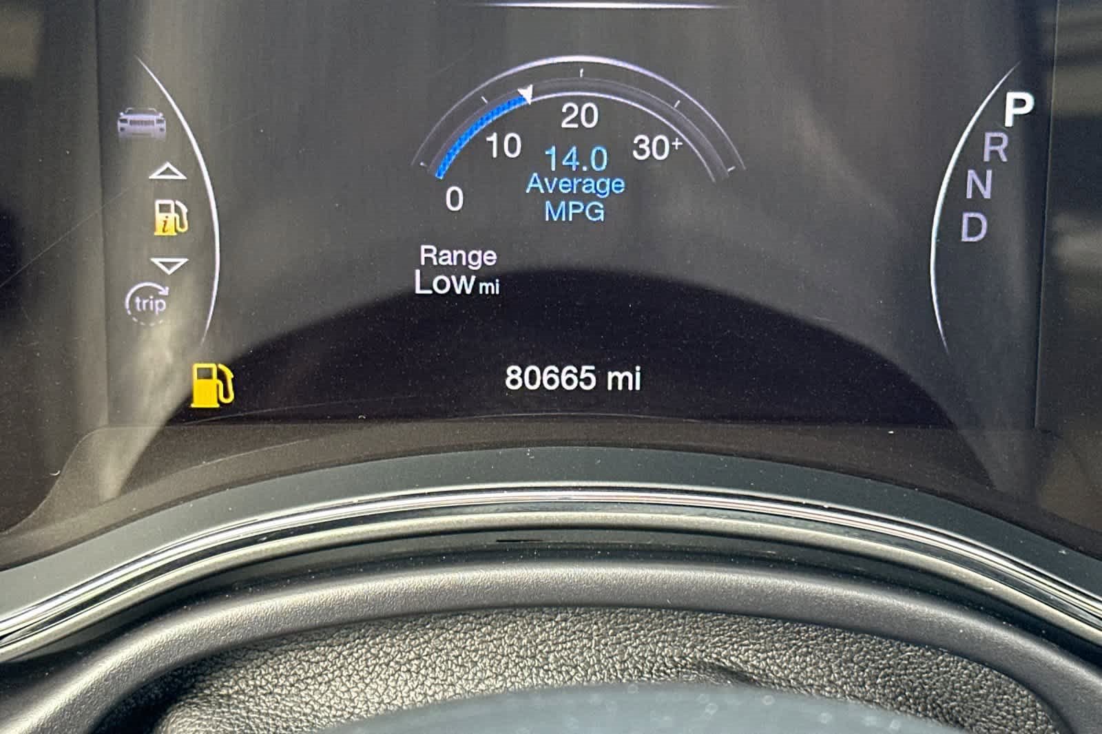 Used 2018 Jeep Grand Cherokee Altitude image 26