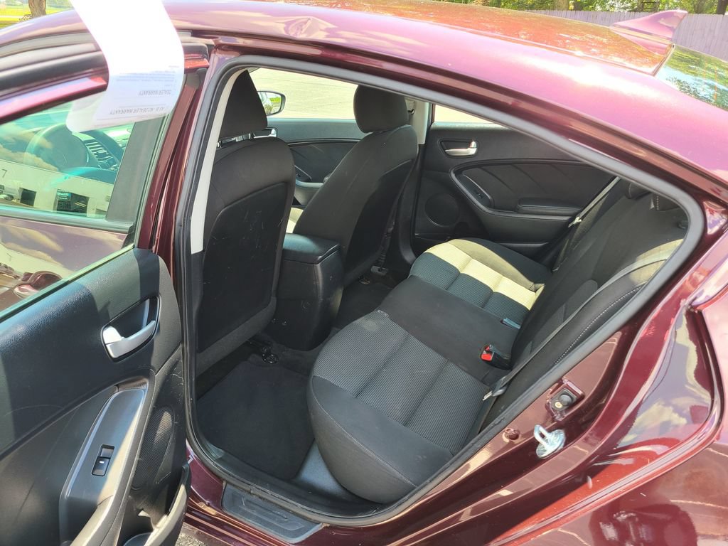 Used 2017 Kia Forte LX FWD image 18
