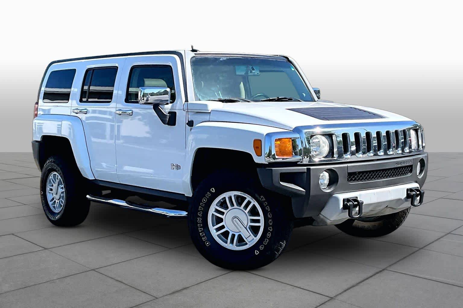 Used 2008 HUMMER H3 Luxury image 2