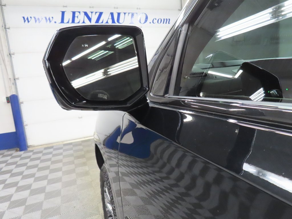 Used 2025 Chevrolet Tahoe Z71 image 70