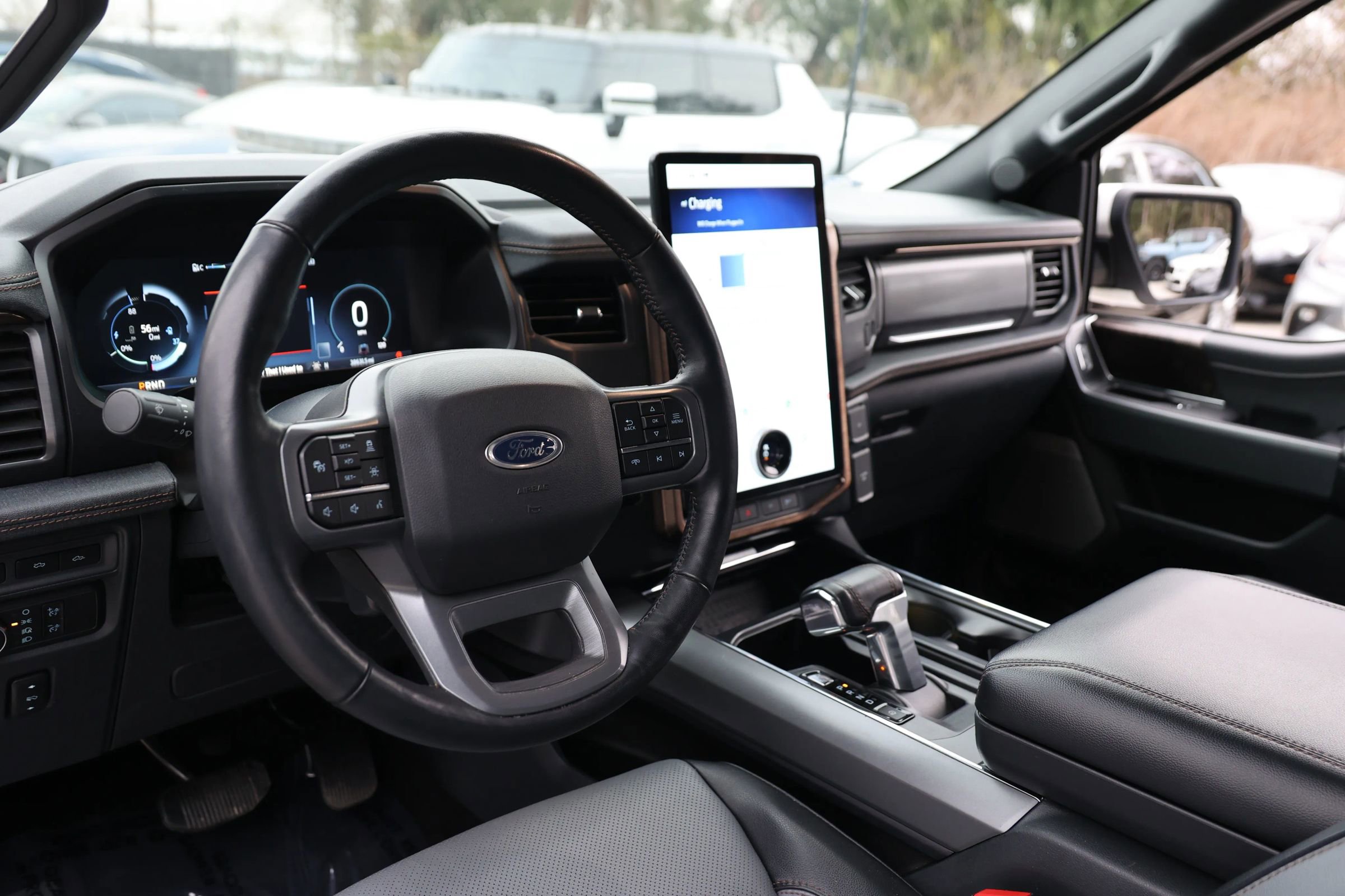 Used 2022 Ford F150 Lightning Lariat image 2