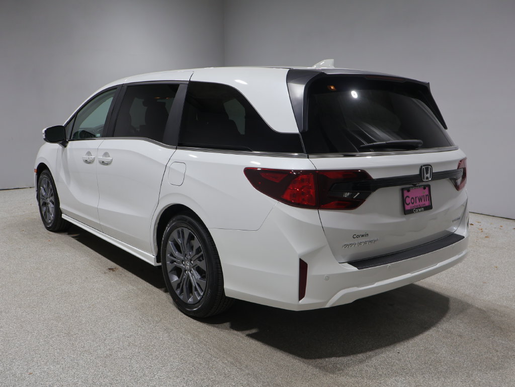 Used 2026 Honda Odyssey Touring image 5