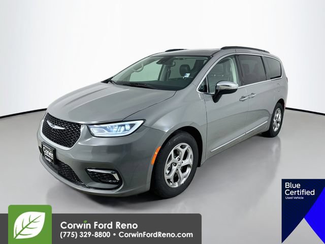 Used 2023 Chrysler Pacifica Limited FWD image 3