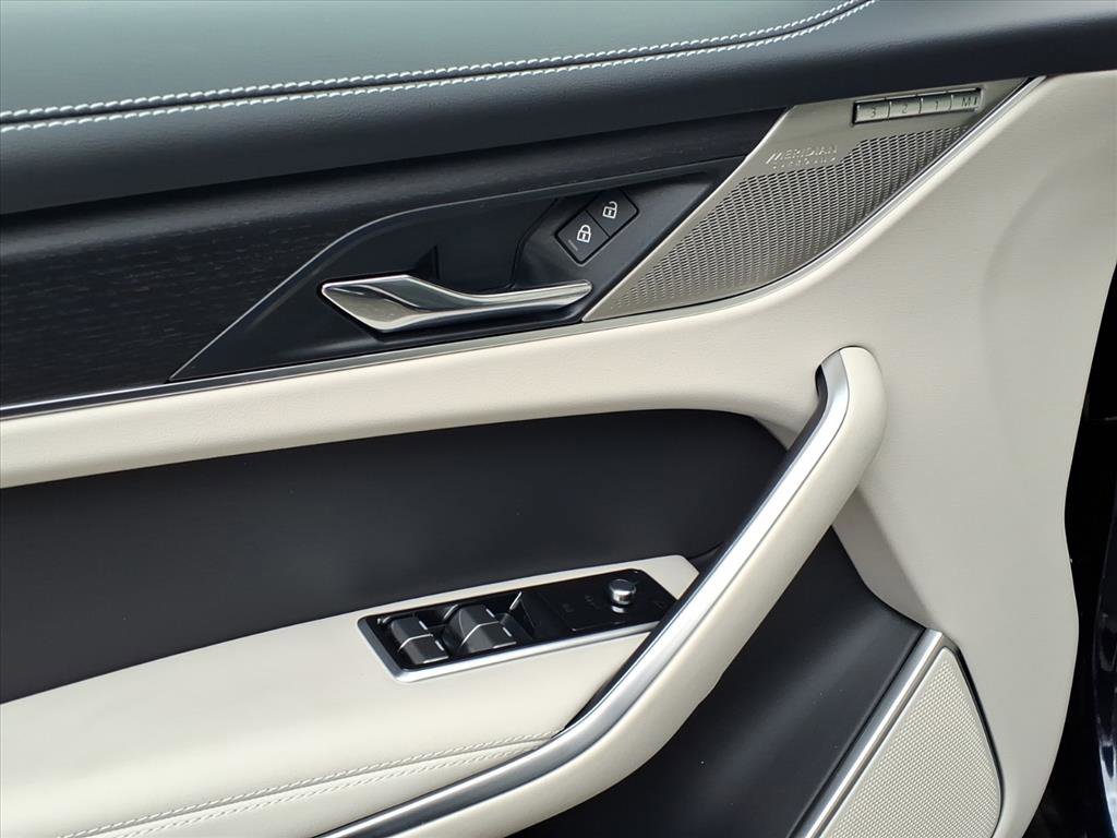 New 2026 Jaguar F-PACE R-Dynamic S image 10