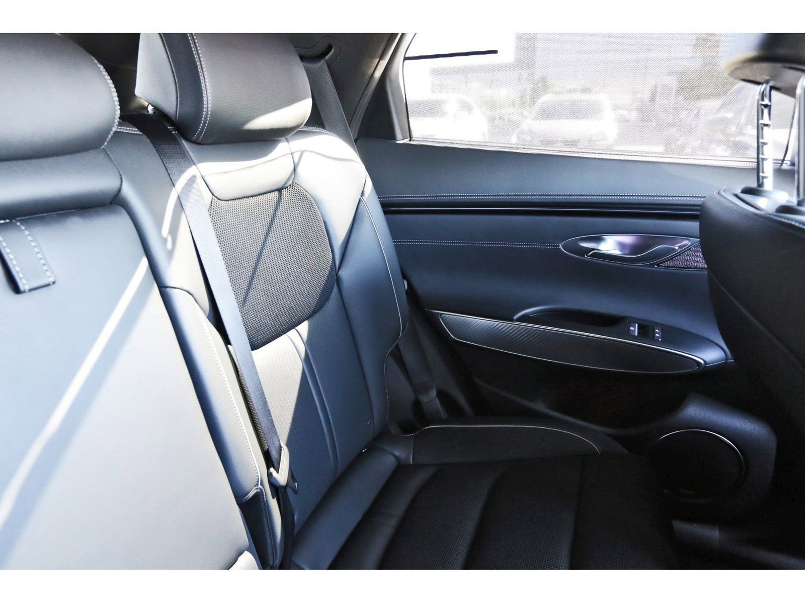 Used 2025 Genesis GV70 2.5T Sport Prestige w/ Sport Prestige Package image 14