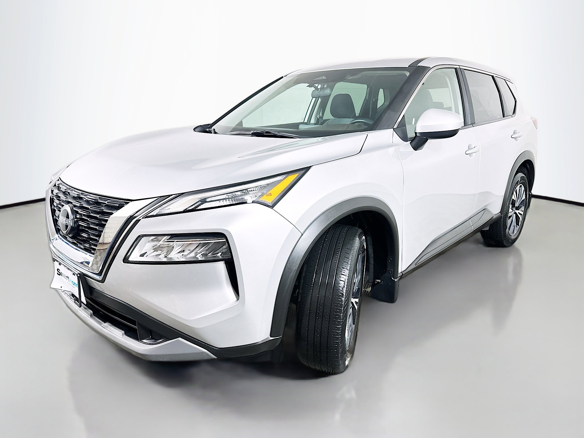 Used 2023 Nissan Rogue SV AWD/4WD image 3