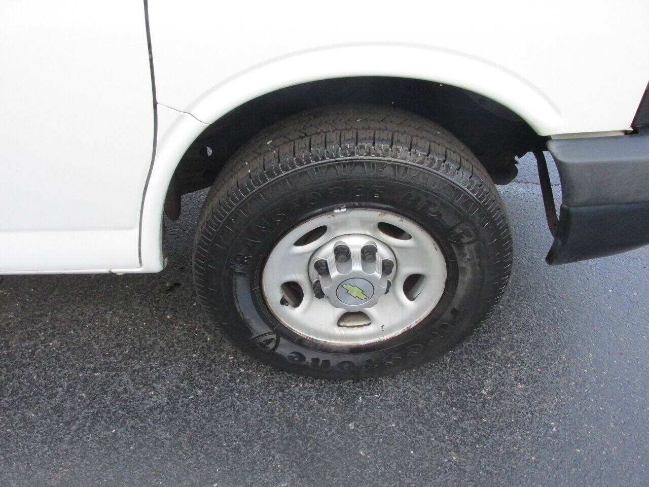 Used 2014 Chevrolet Express 3500 RWD image 41