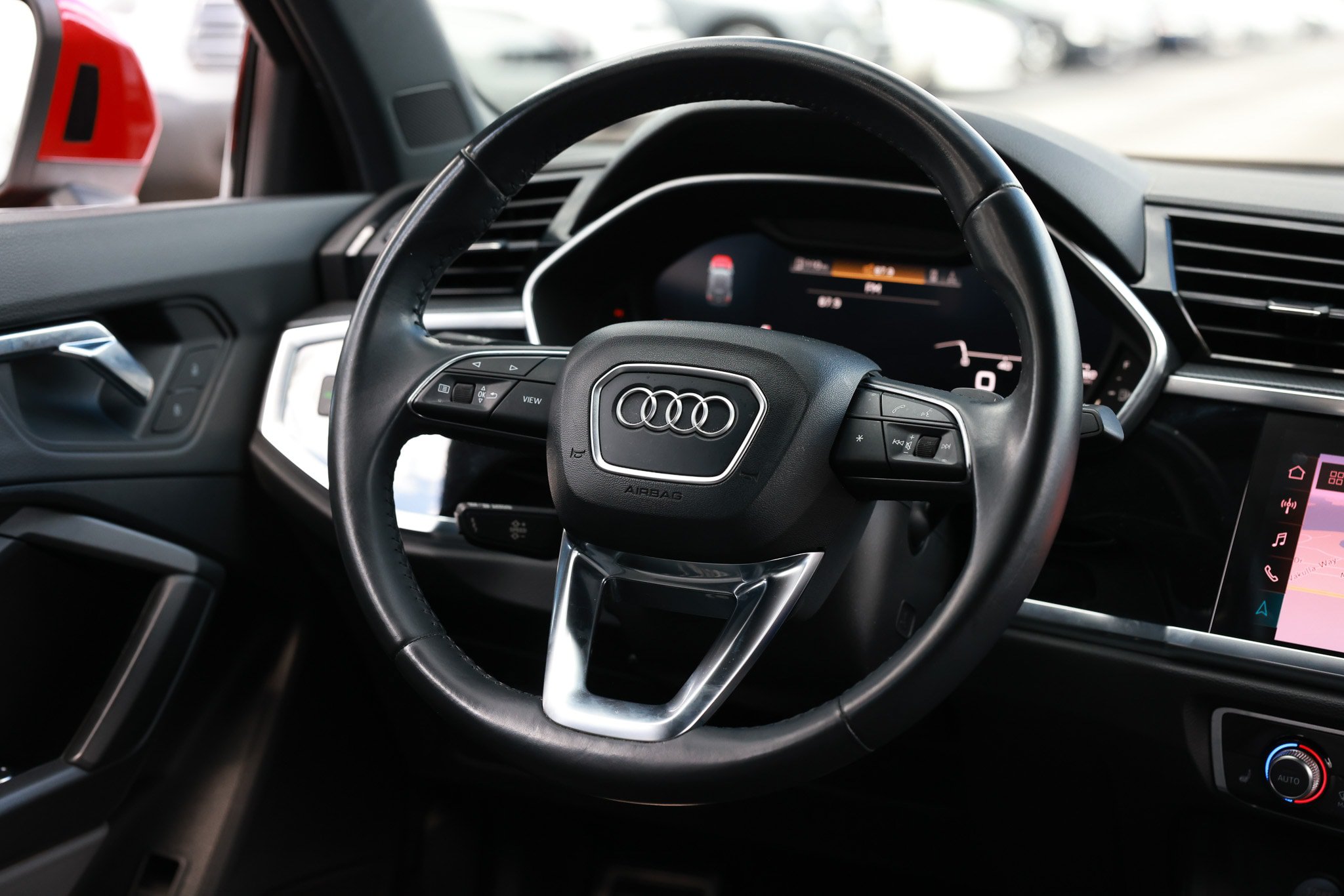Used 2020 Audi Q3 2.0T Premium Plus w/ Premium Plus Package AWD/4WD image 32