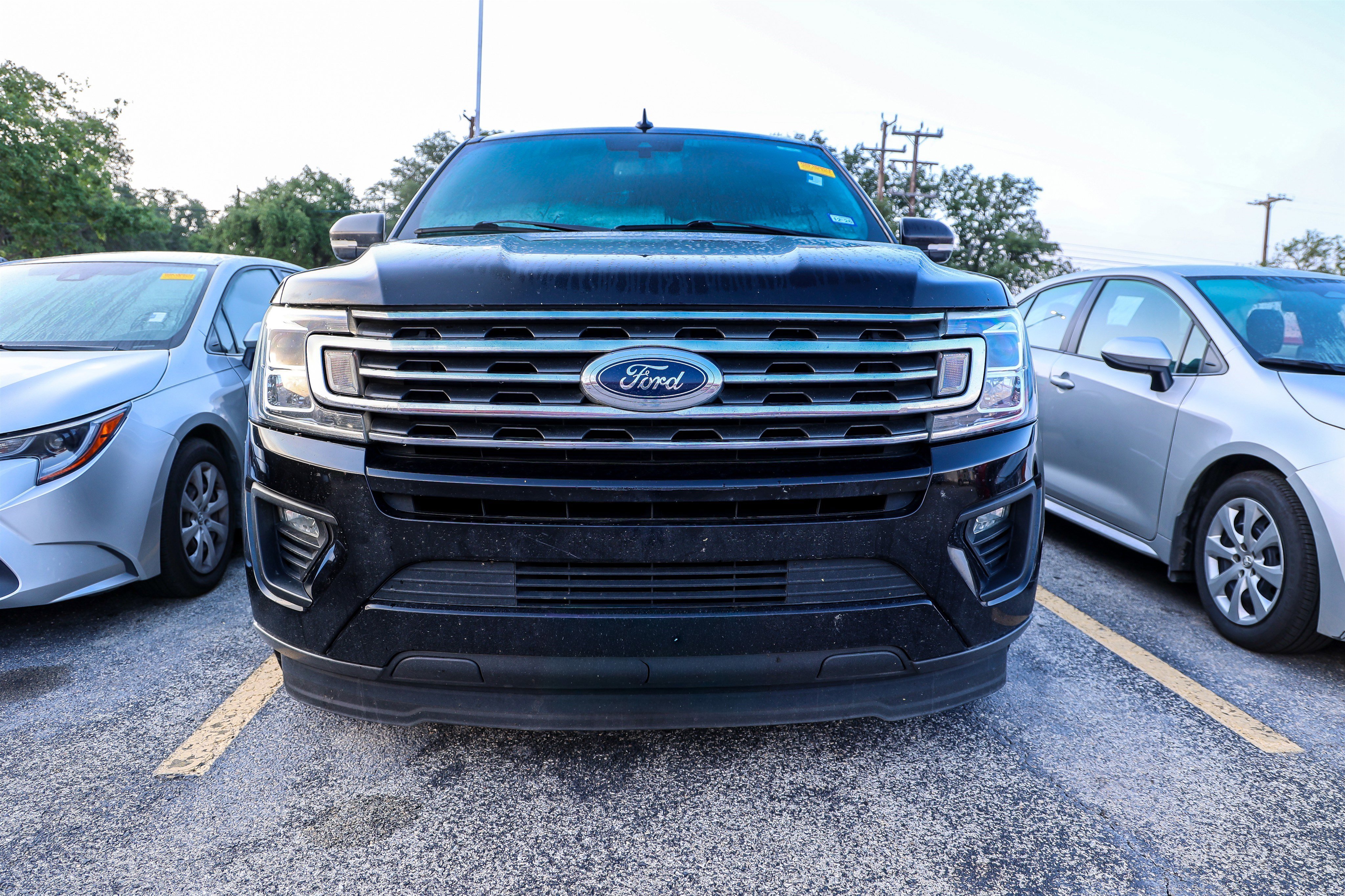 Used 2021 Ford Expedition XLT RWD image 4