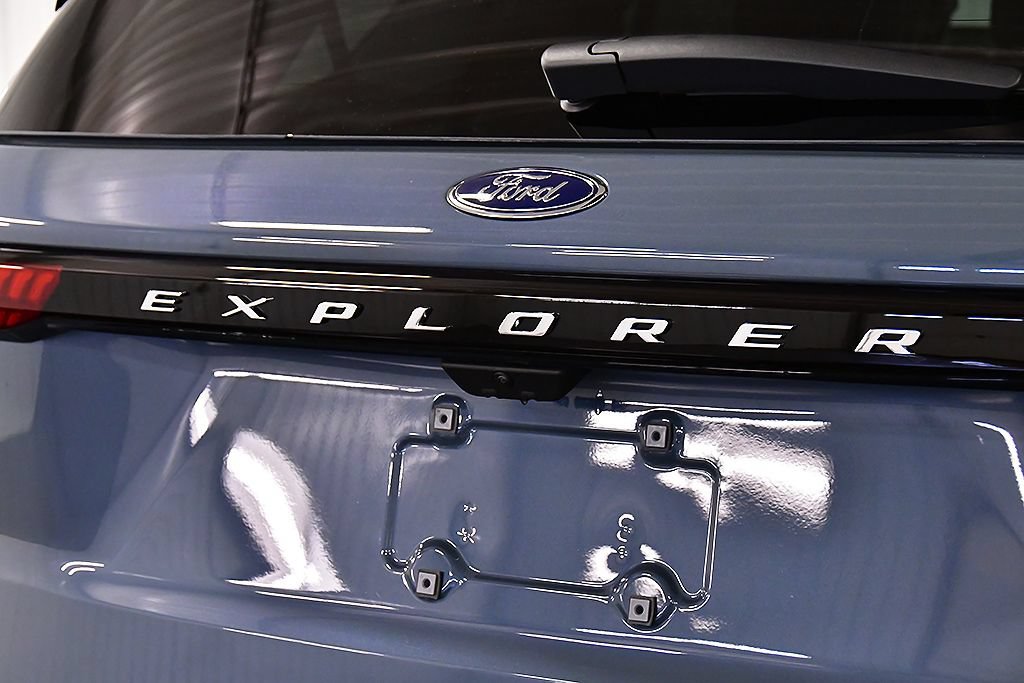 New 2026 Ford Explorer Active w/ Active Comfort Package AWD/4WD image 10