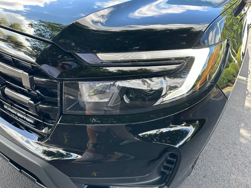 Certified 2024 Honda Ridgeline Black Edition image 9