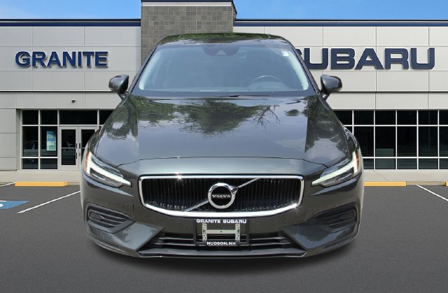 Used 2020 Volvo S60 T5 Momentum FWD image 4