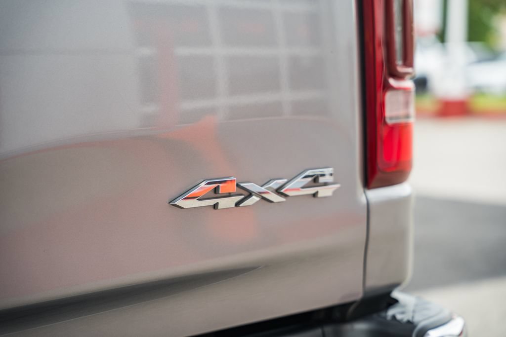 Used 2022 RAM 1500 Laramie AWD/4WD image 8