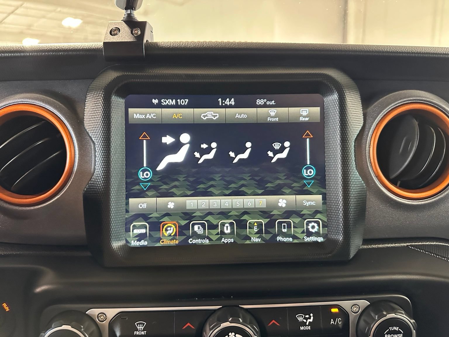 Used 2023 Jeep Gladiator Mojave w/ LED Lighting Group AWD/4WD image 24