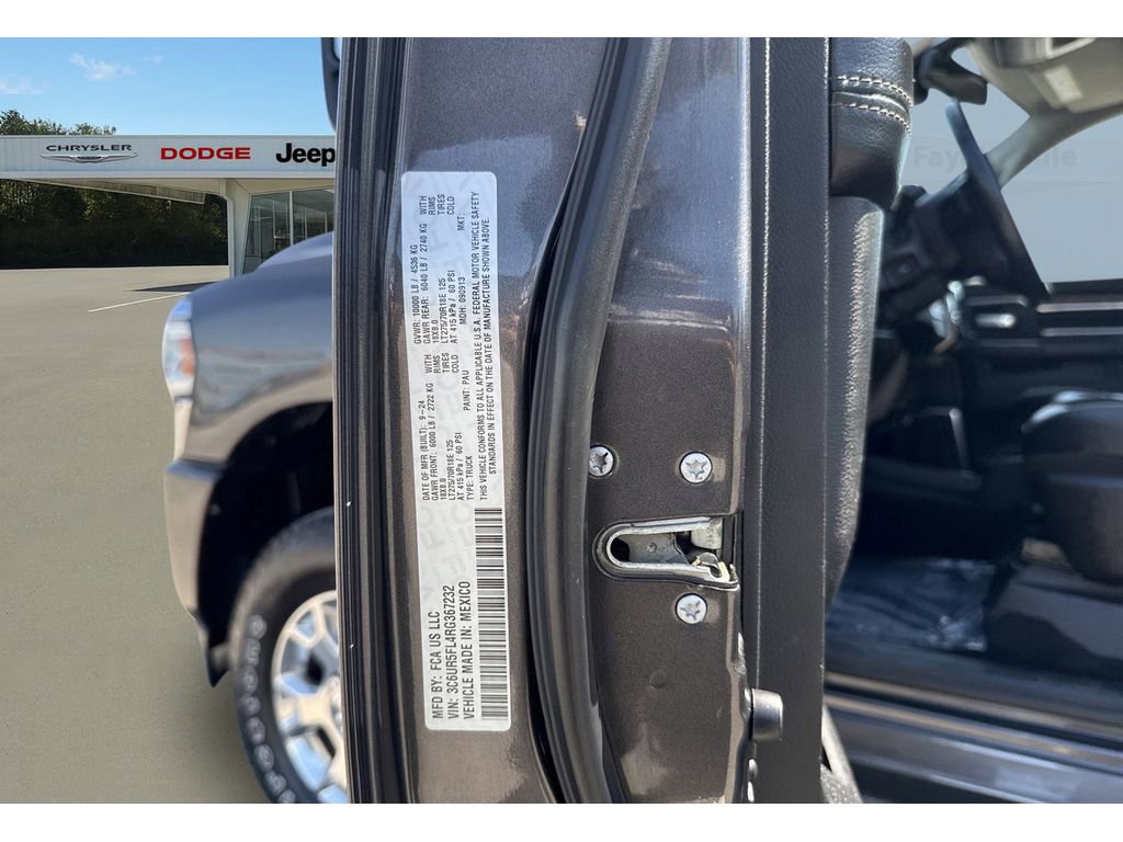 Used 2024 RAM 2500 Laramie AWD/4WD image 26