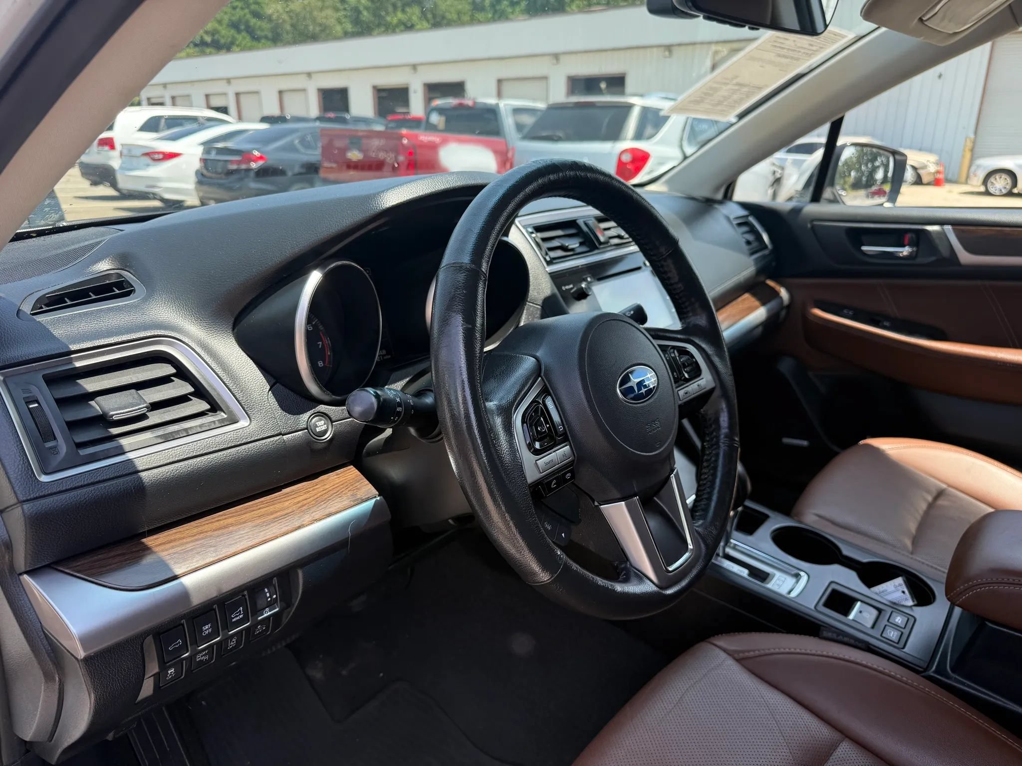 Used 2017 Subaru Outback 3.6R Touring AWD/4WD image 17
