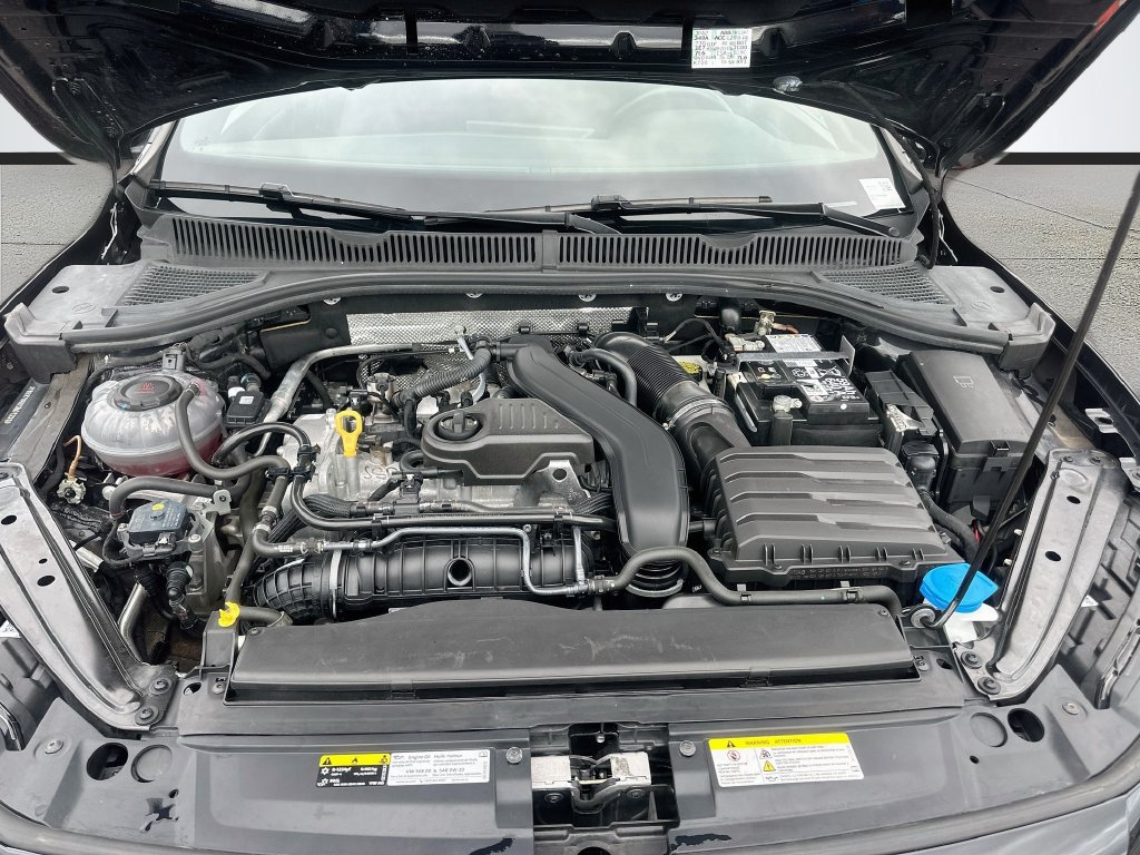 Used 2025 Volkswagen Jetta Sport FWD image 28