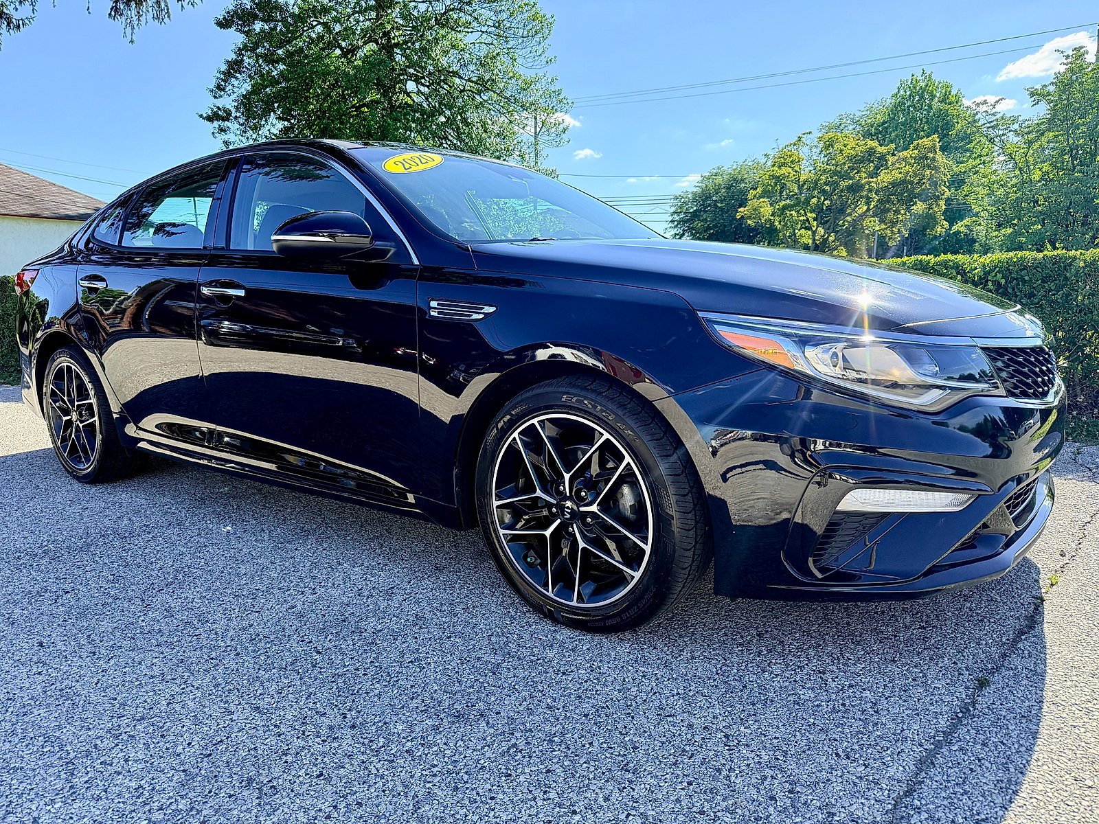 Used 2020 Kia Optima SE FWD image 2