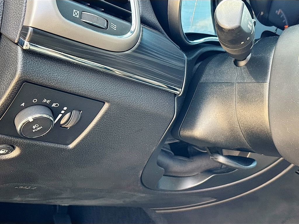 Used 2020 Jeep Grand Cherokee Limited image 10