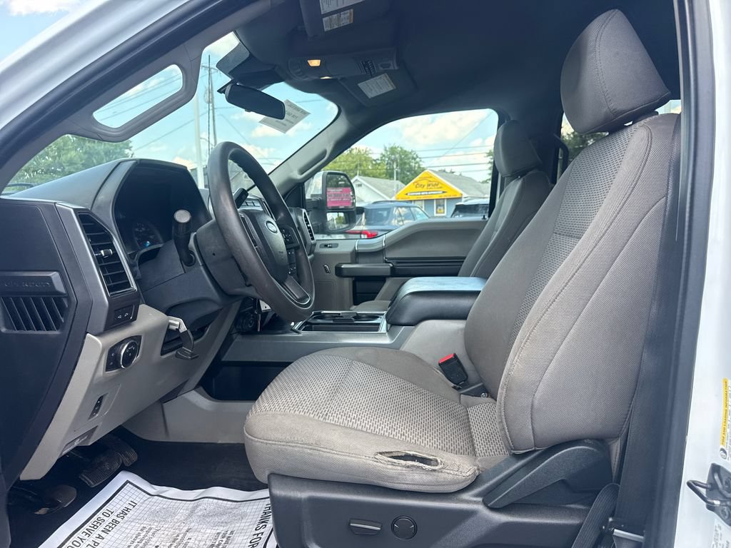 Used 2022 Ford F350 XLT w/ XLT Premium Package AWD/4WD image 28