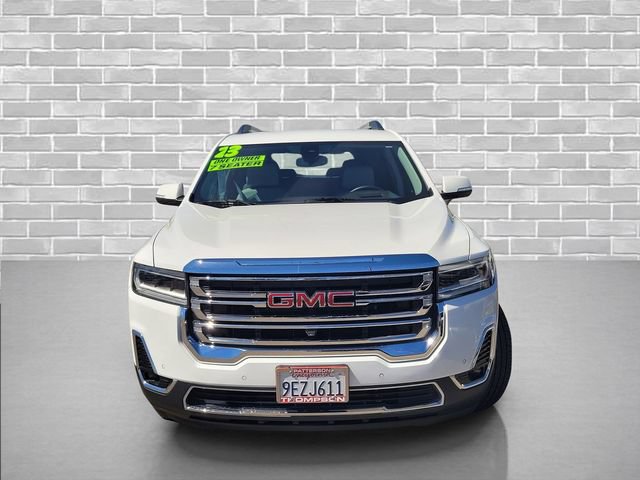 Certified 2023 GMC Acadia SLT w/ Technology Package AWD/4WD image 2