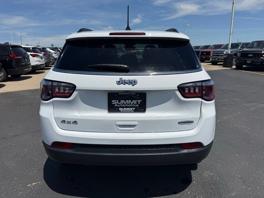 Used 2024 Jeep Compass Latitude AWD/4WD image 27