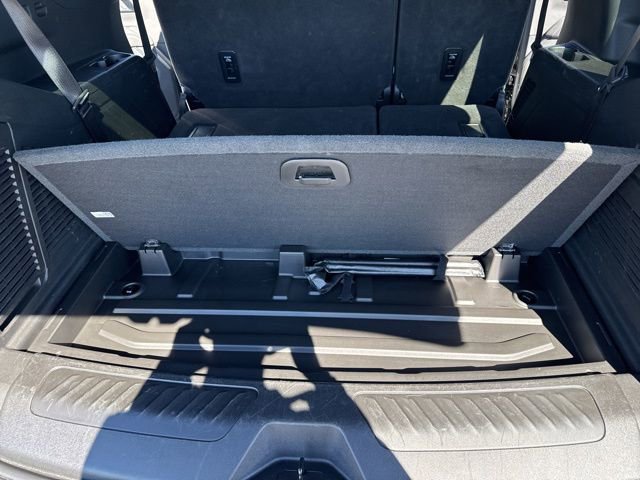 Used 2025 Chevrolet Tahoe LT image 12