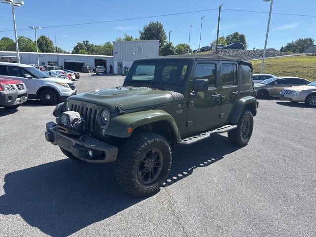 Used 2016 Jeep Wrangler Unlimited Sahara AWD/4WD image 4