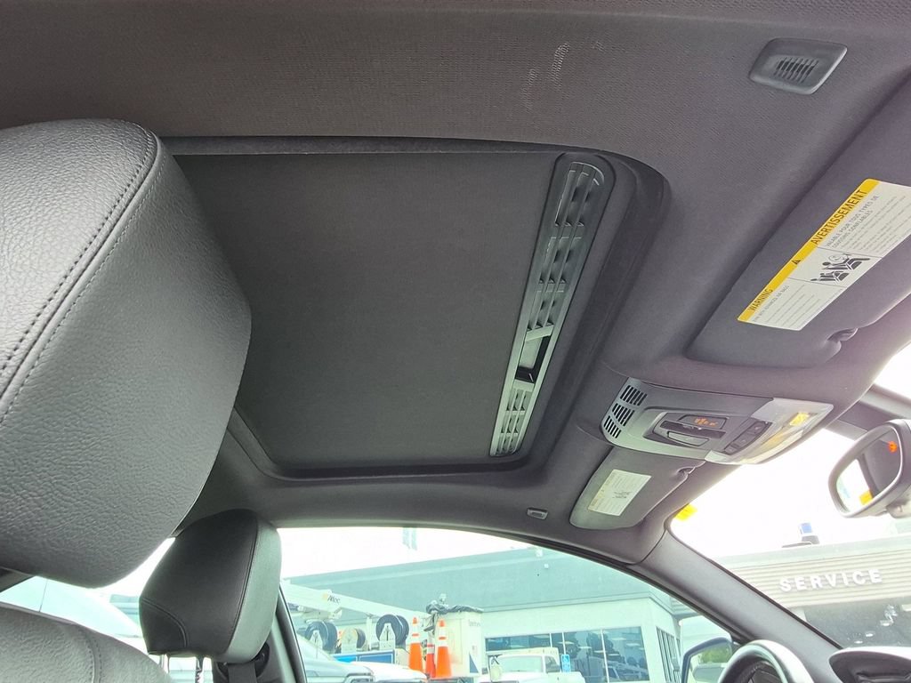 Used 2016 BMW M235i Coupe RWD image 12