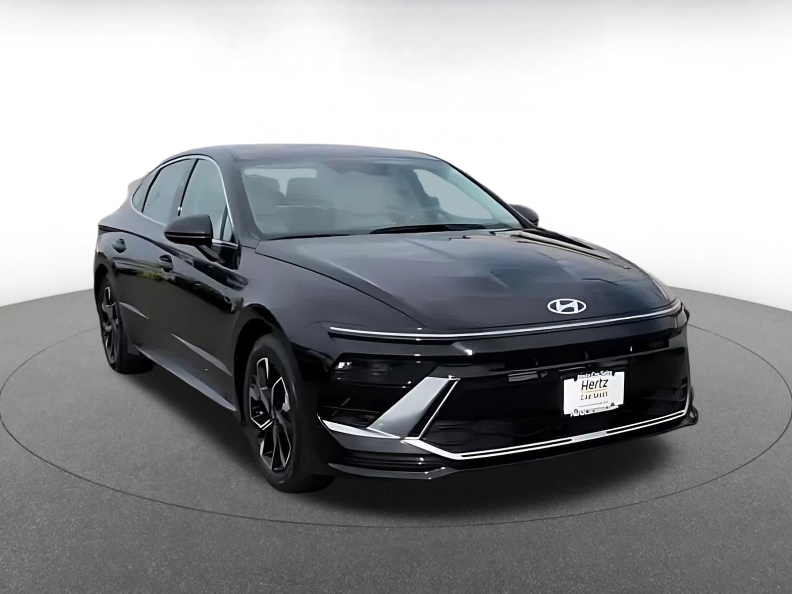 Used 2025 Hyundai Sonata SEL FWD image 3