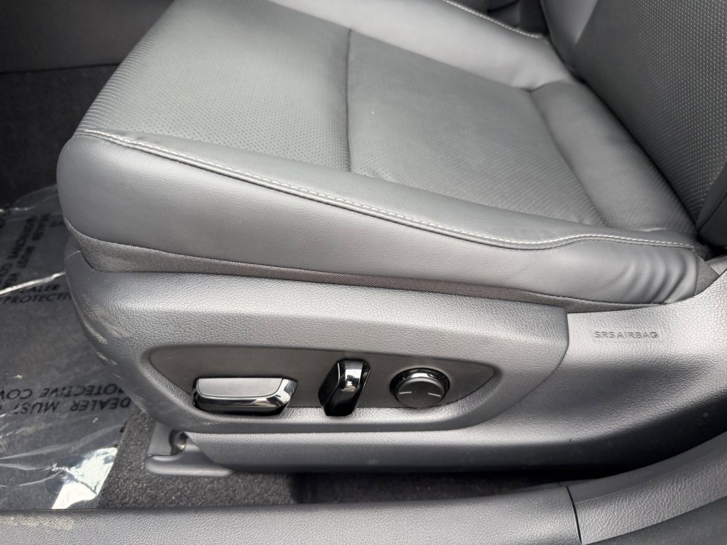 Used 2025 Lexus UX 300h AWD w/ Accessory Package (Z1) image 32