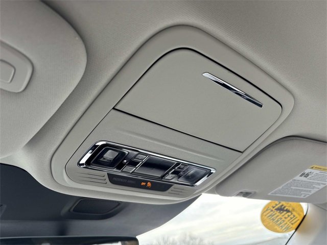 New 2026 Lincoln Aviator AWD w/ Jet Appearance Package image 31