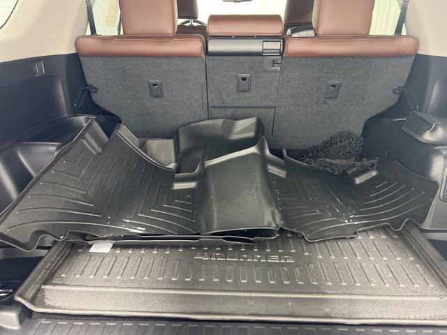 Used 2023 Toyota 4Runner Limited image 9