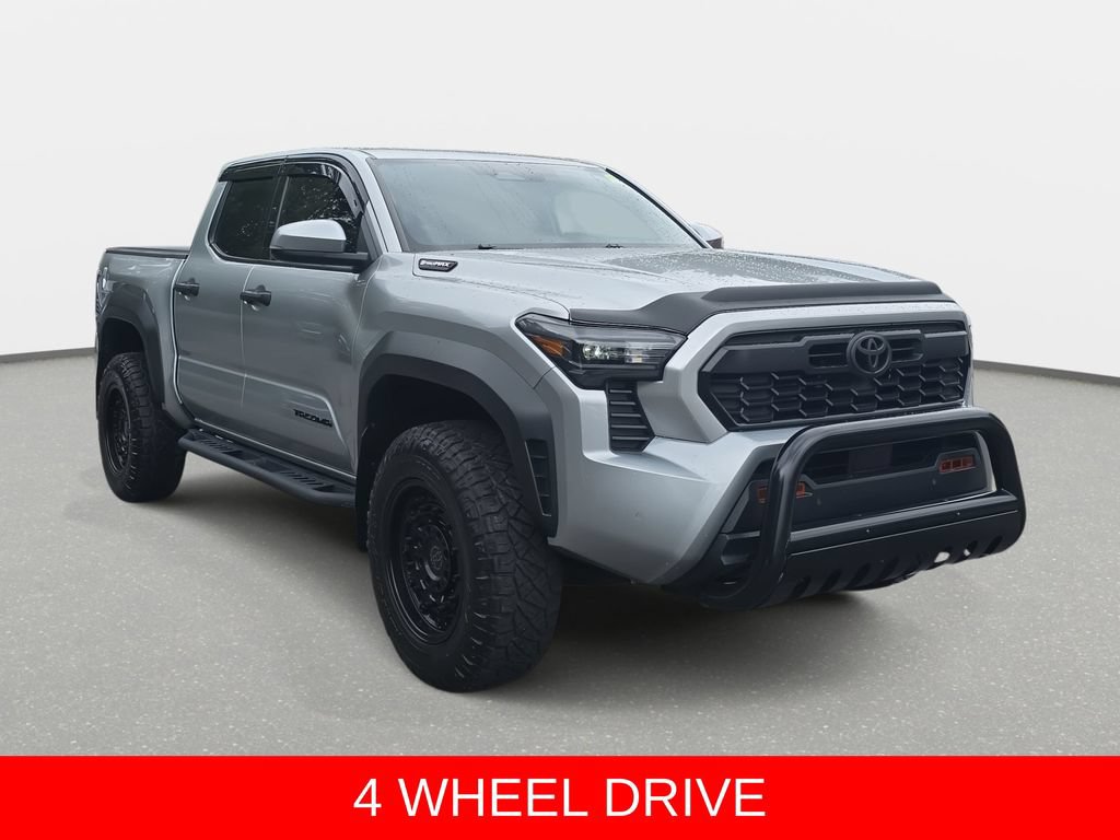 Used 2025 Toyota Tacoma TRD Off-Road w/ TRD Off Road Upgrade Package AWD/4WD image 3