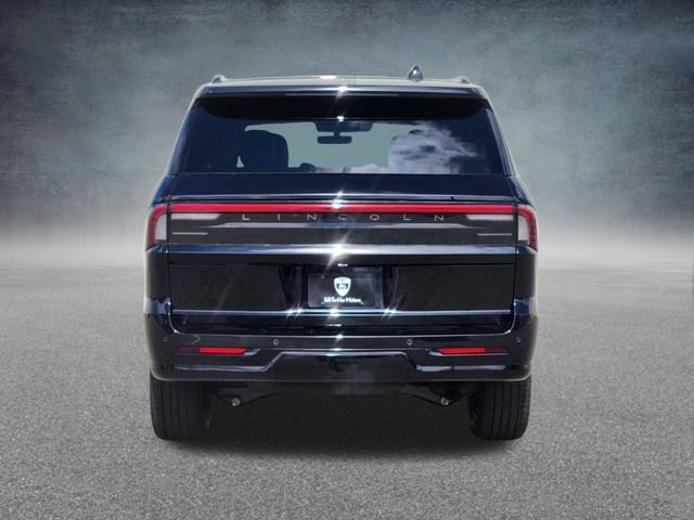 New 2026 Lincoln Navigator Reserve w/ Jet Appearance Package AWD/4WD image 6