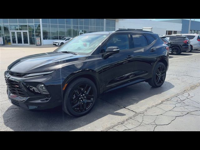 Used 2024 Chevrolet Blazer RS w/ Driver Confidence II Package AWD/4WD image 4